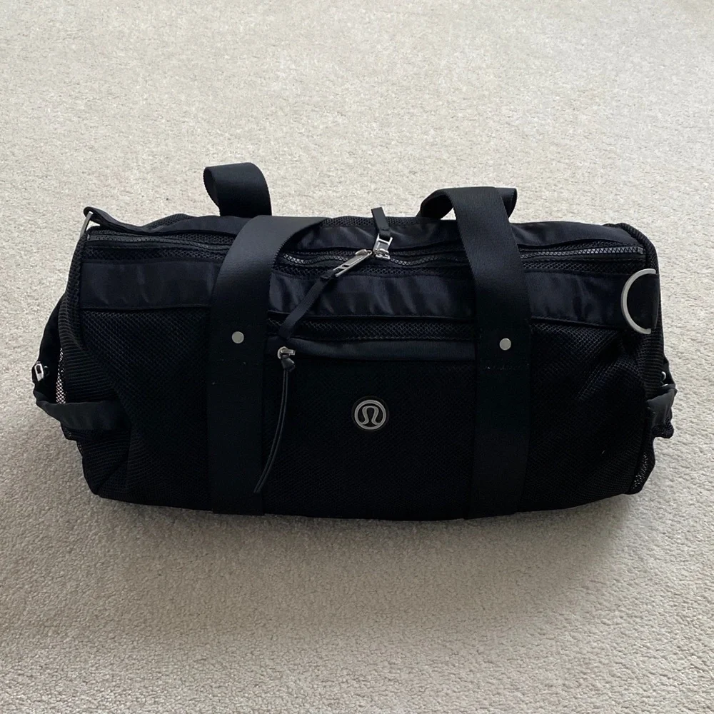 lululemon athletica Black Unisex Duffel Bag - Picture 1 of 16